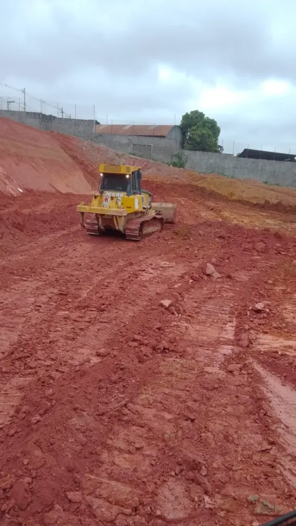 empresa especializada em nivelamento de terreno